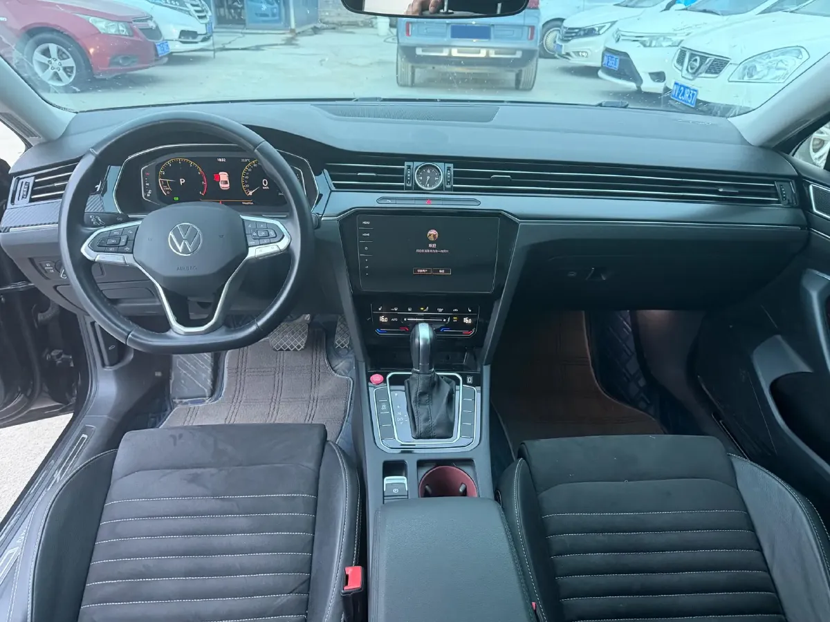 2020 Volkswagen Magotan 2.0T 186HP L4 7DCT,autocango,china used car exporter,china ev exporter,chinese used car exporter,chinese used ev exporter