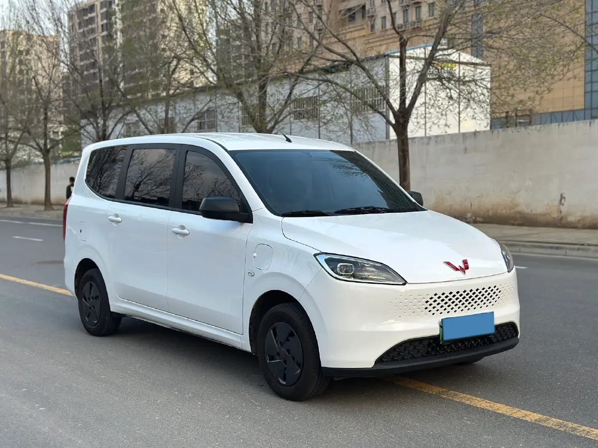 2025 WuLing HongGuang New Energy REEV 99HP REEV,autocango,china used car exporter,china ev exporter,chinese used car exporter,chinese used ev exporter