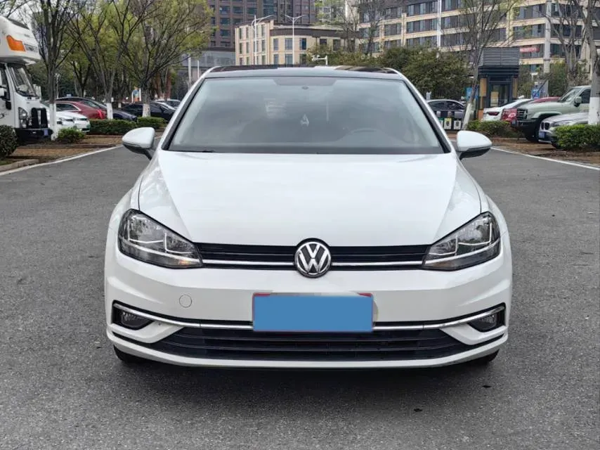 2018 Volkswagen Golf 1.4T 131HP L4 7DCT,autocango,china used car exporter,china ev exporter,chinese used car exporter,chinese used ev exporter