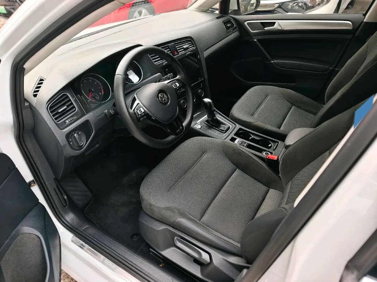 2020 Volkswagen Golf 1.4T 150HP L4 7DCT,autocango,china used car exporter,china ev exporter,chinese used car exporter,chinese used ev exporter