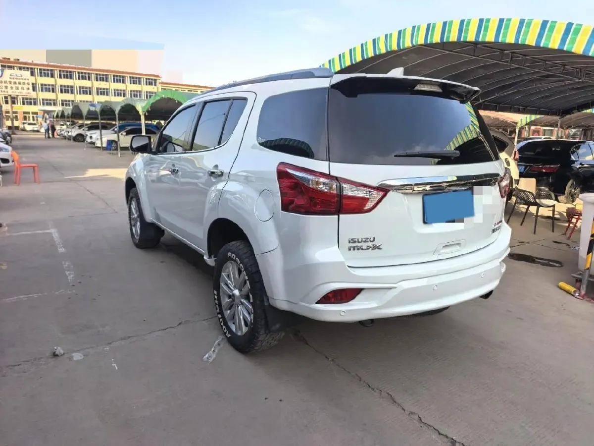 2018 Isuzu Mu-X 1.9T 163HP L4 6AT,autocango,china used car exporter,china ev exporter,chinese used car exporter,chinese used ev exporter