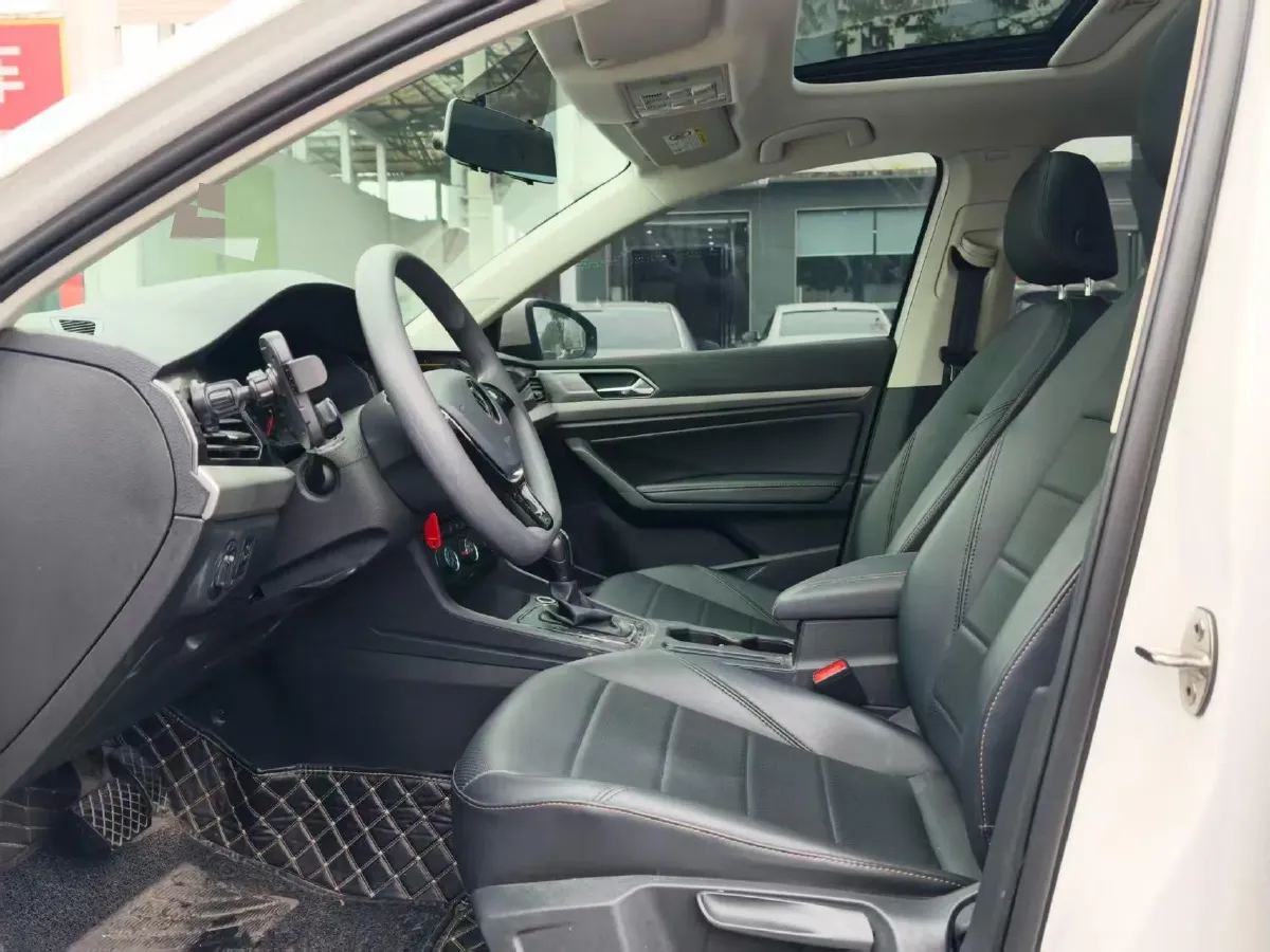 2021 Volkswagen Lavida 1.5L 113HP L4 6AT,autocango,china used car exporter,china ev exporter,chinese used car exporter,chinese used ev exporter