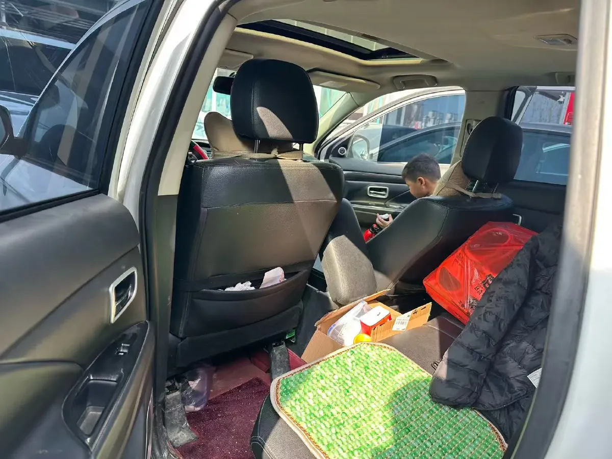 2018 Mitsubishi Outlander 2.0L 166HP L4 CVT,autocango,china used car exporter,china ev exporter,chinese used car exporter,chinese used ev exporter