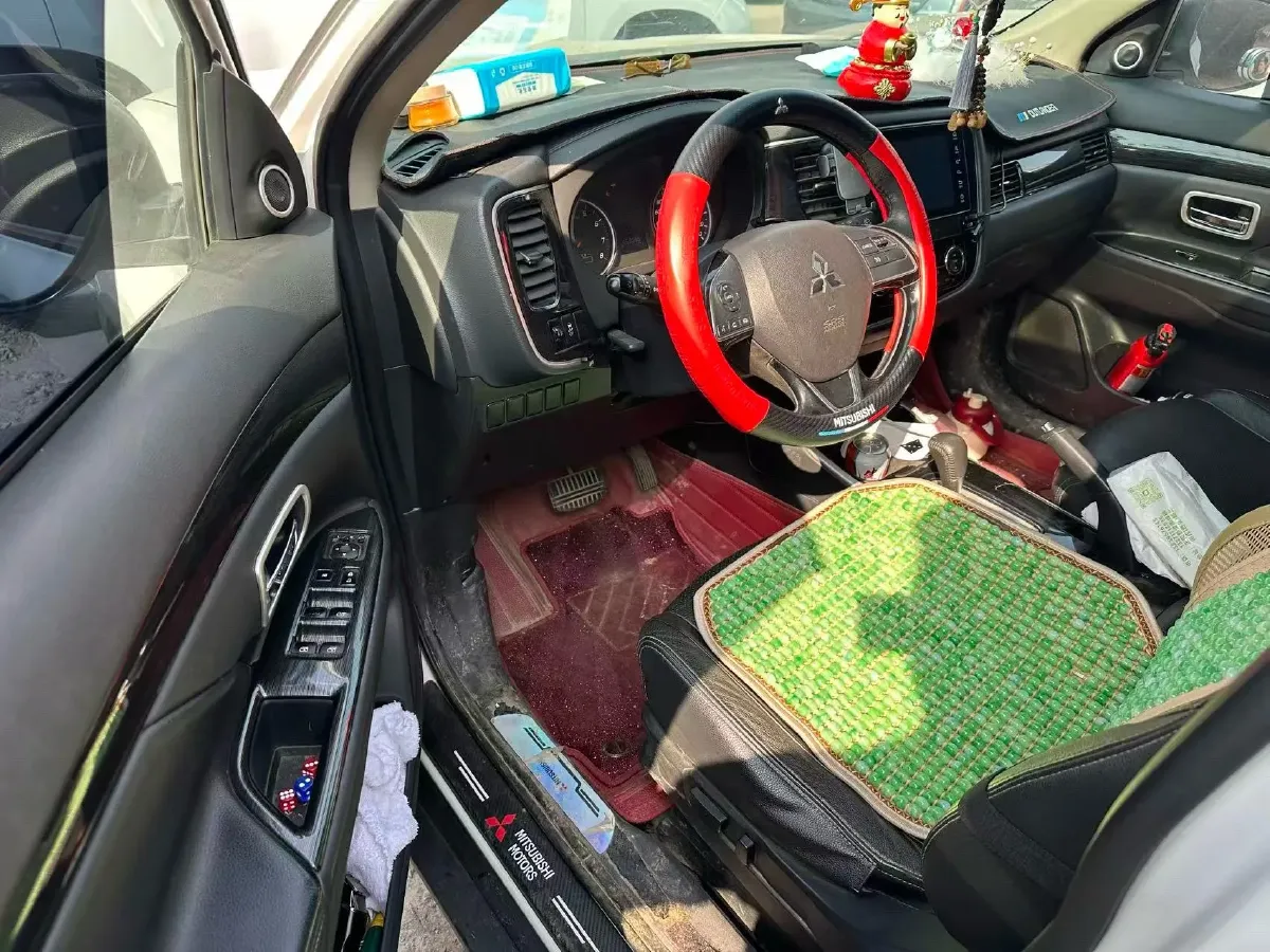 2018 Mitsubishi Outlander 2.0L 166HP L4 CVT,autocango,china used car exporter,china ev exporter,chinese used car exporter,chinese used ev exporter