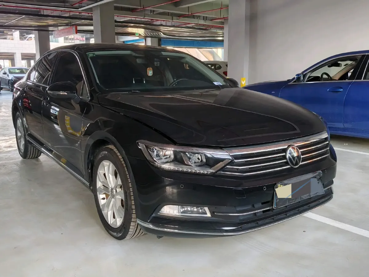 2019 Volkswagen Magotan 2.0T 186HP L4 7DCT,autocango,china used car exporter,china ev exporter,chinese used car exporter,chinese used ev exporter