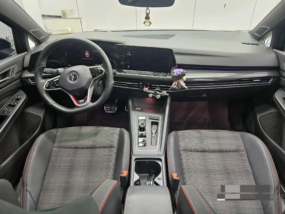 2023 Volkswagen GolfGTI 2.0T 220HP L4 7DCT,autocango,china used car exporter,china ev exporter,chinese used car exporter,chinese used ev exporter