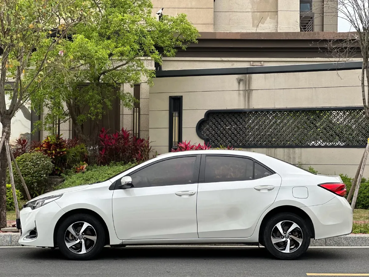 2017 Toyota Levin 1.2T 116HP L4 CVT,autocango,china used car exporter,china ev exporter,chinese used car exporter,chinese used ev exporter