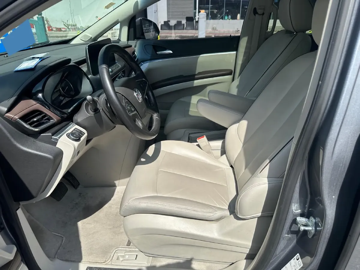 2021 Buick GL8 2.0T 237HP L4 9AT,autocango,china used car exporter,china ev exporter,chinese used car exporter,chinese used ev exporter