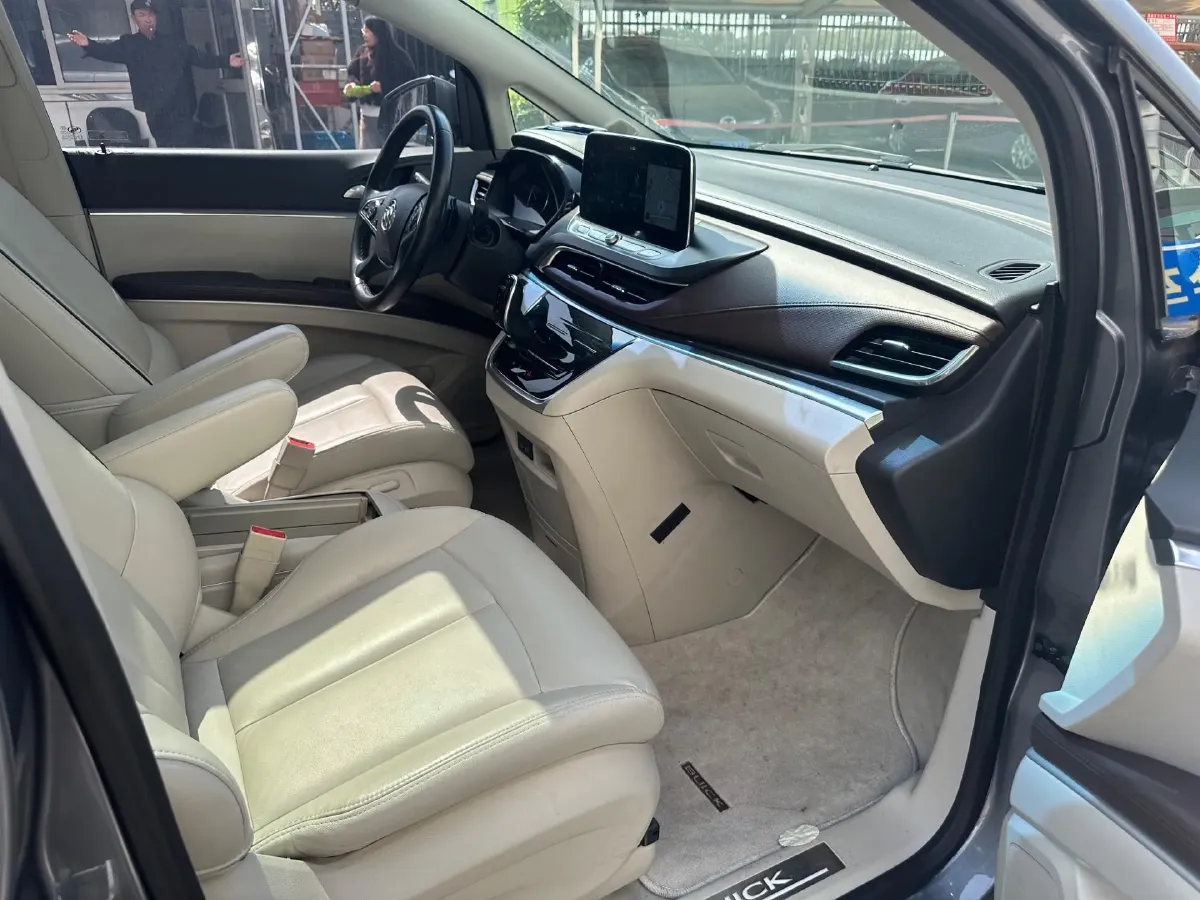 2021 Buick GL8 2.0T 237HP L4 9AT,autocango,china used car exporter,china ev exporter,chinese used car exporter,chinese used ev exporter