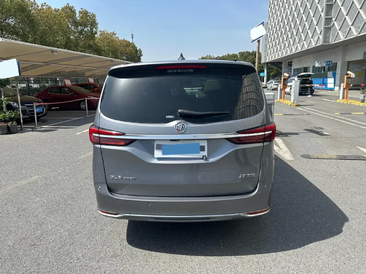 2021 Buick GL8 2.0T 237HP L4 9AT,autocango,china used car exporter,china ev exporter,chinese used car exporter,chinese used ev exporter