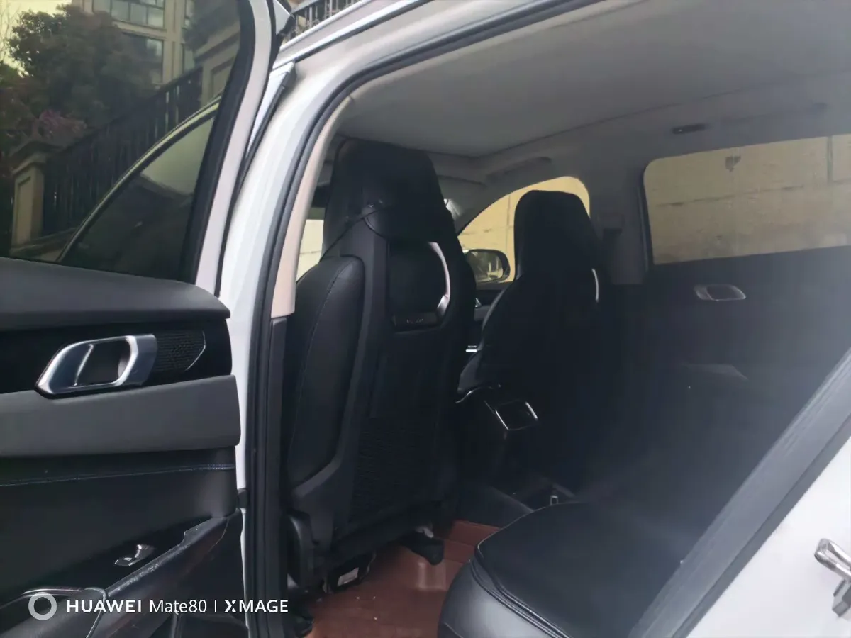 2018 Isuzu Mu-X 3.0T 177HP L4 6AT,autocango,china used car exporter,china ev exporter,chinese used car exporter,chinese used ev exporter