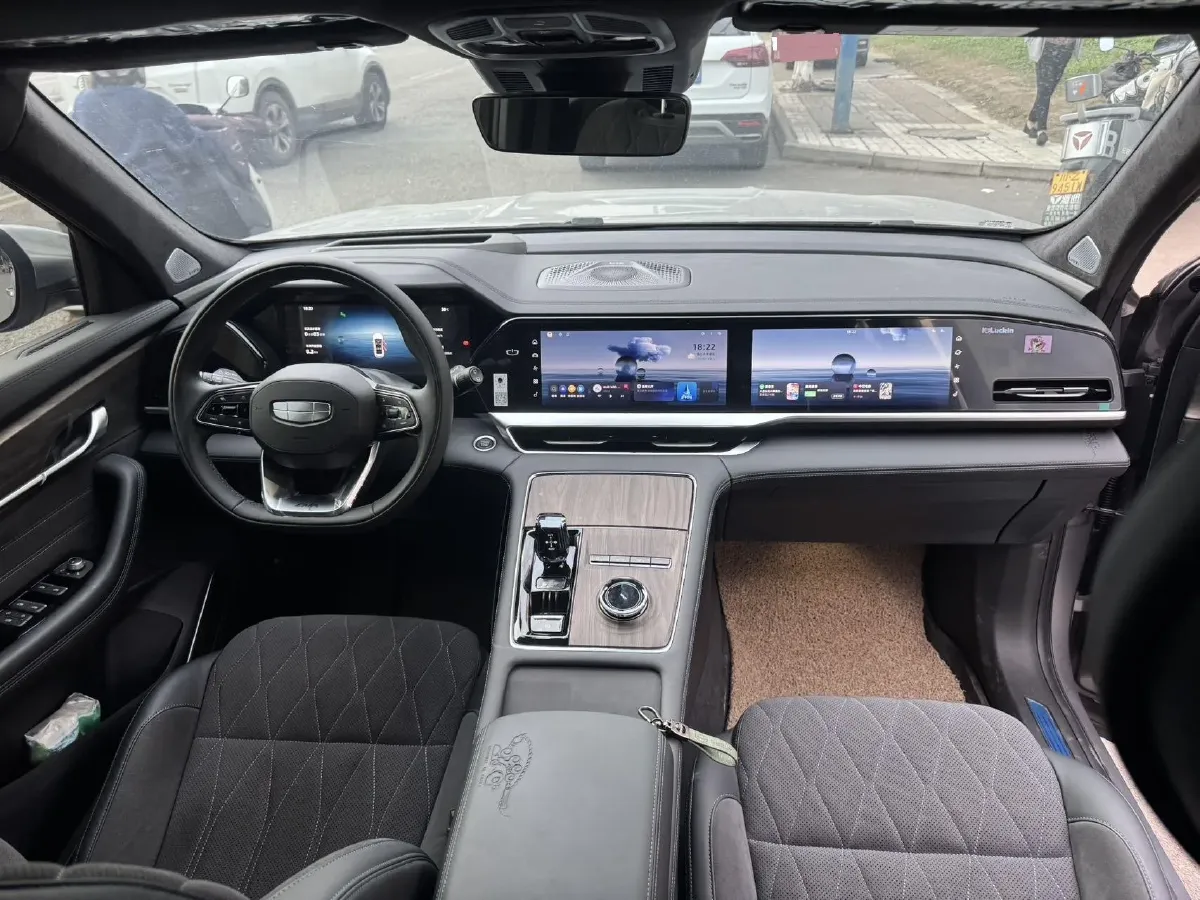 2025 Geely Monjaro 2.0T 238HP L4 8AT,autocango,china used car exporter,china ev exporter,chinese used car exporter,chinese used ev exporter