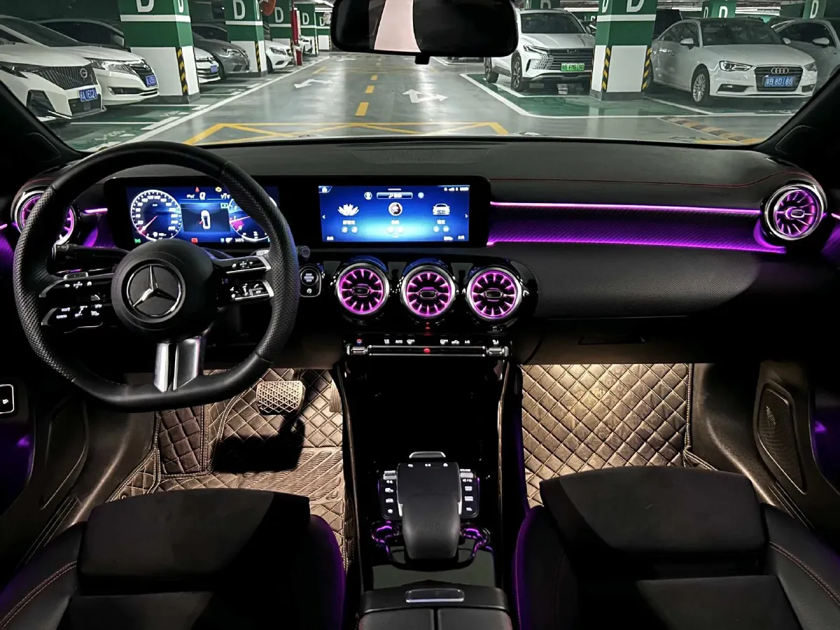 2023 Mercedes-Benz A Class 1.3T 163HP L4 7DCT,autocango,china used car exporter,china ev exporter,chinese used car exporter,chinese used ev exporter