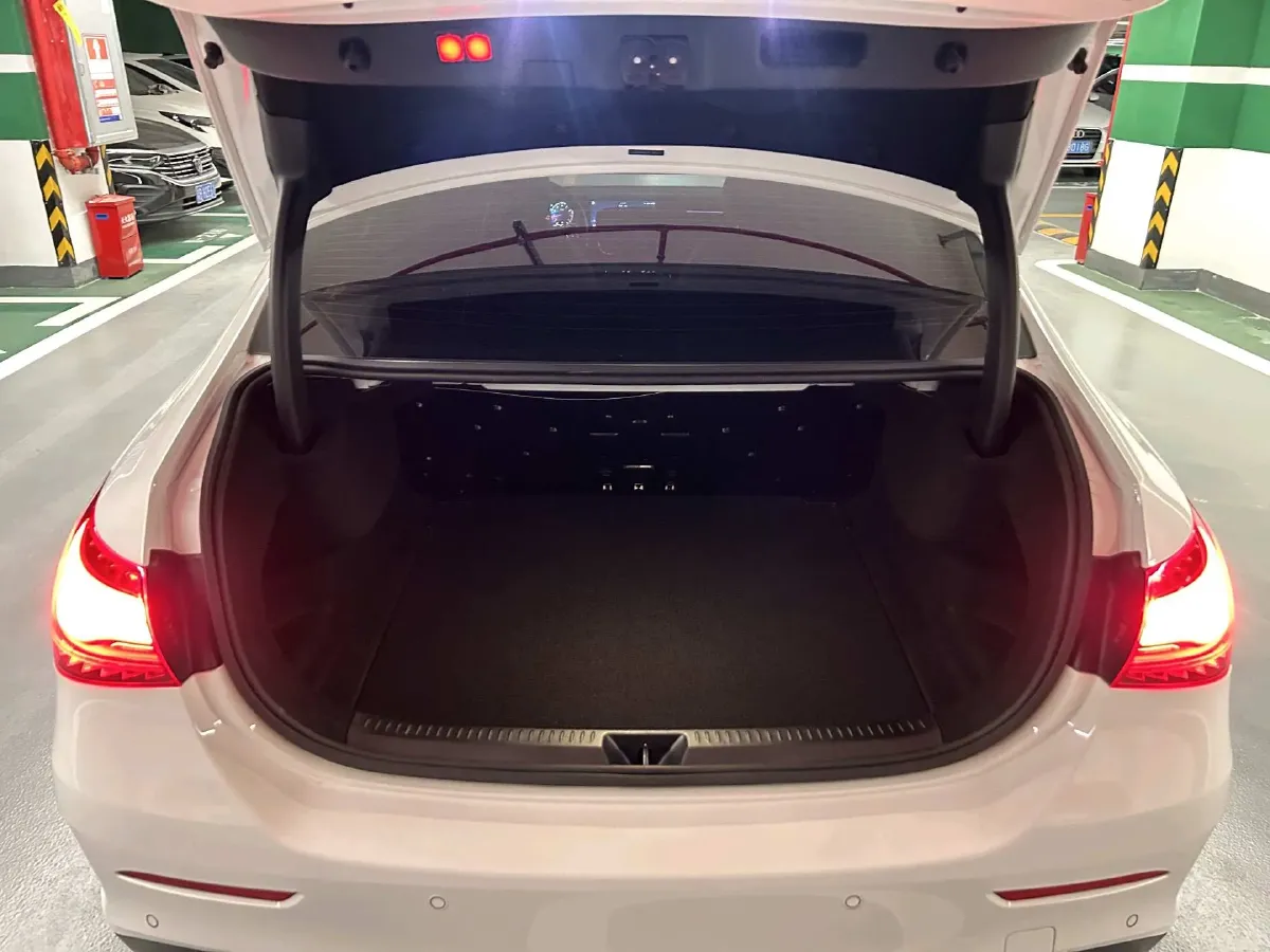 2023 Mercedes-Benz A Class 1.3T 163HP L4 7DCT,autocango,china used car exporter,china ev exporter,chinese used car exporter,chinese used ev exporter