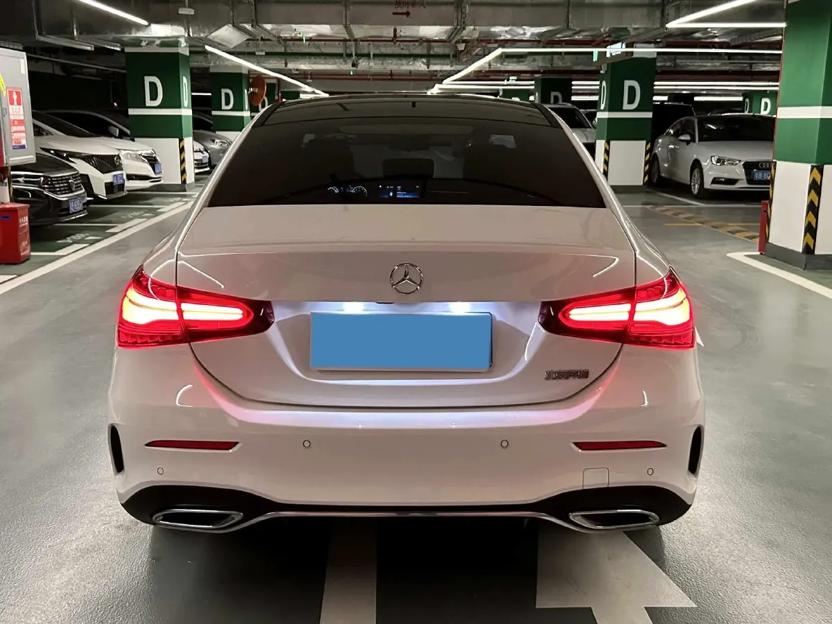 2023 Mercedes-Benz A Class 1.3T 163HP L4 7DCT,autocango,china used car exporter,china ev exporter,chinese used car exporter,chinese used ev exporter