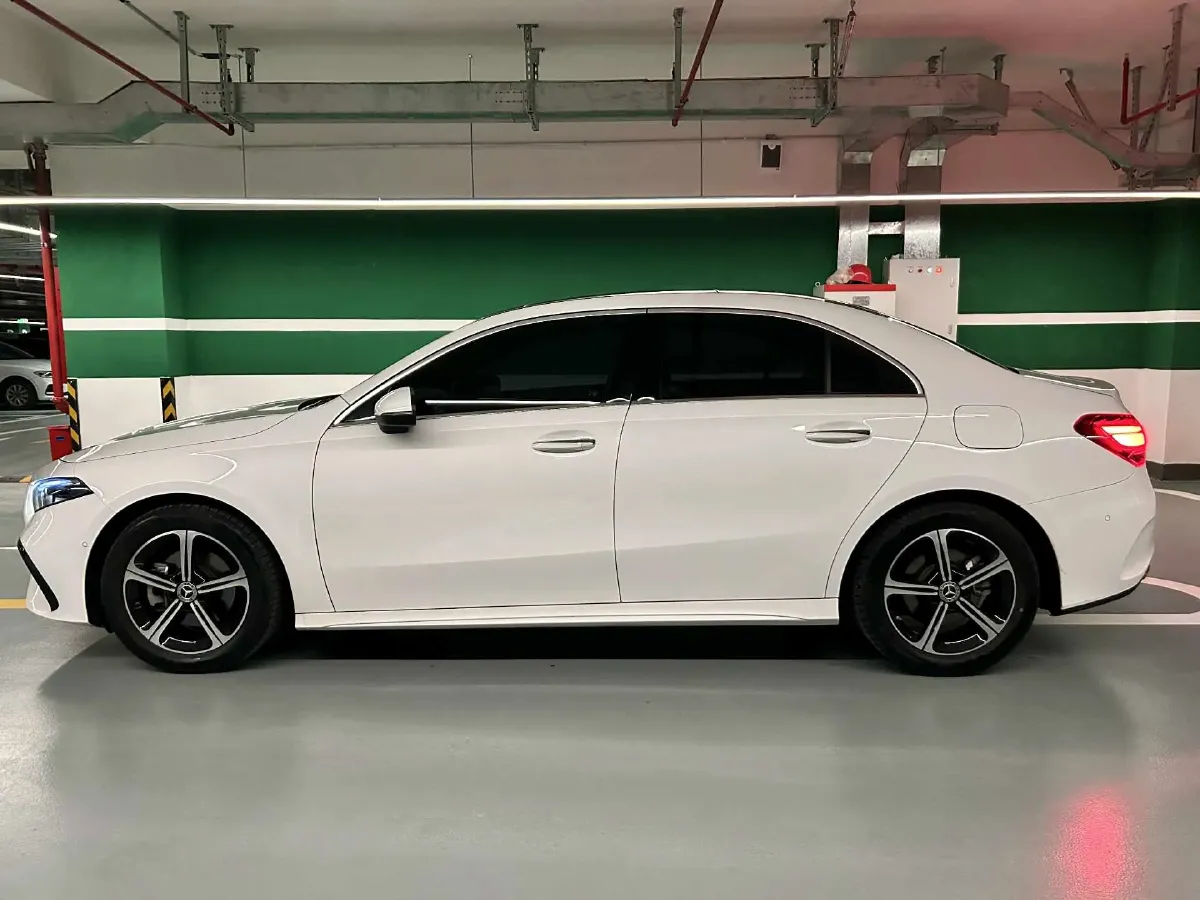 2023 Mercedes-Benz A Class 1.3T 163HP L4 7DCT,autocango,china used car exporter,china ev exporter,chinese used car exporter,chinese used ev exporter