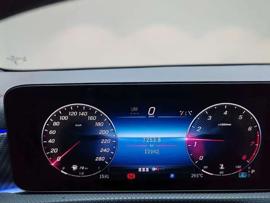 2023 Mercedes-Benz A Class 1.3T 163HP L4 7DCT,autocango,china used car exporter,china ev exporter,chinese used car exporter,chinese used ev exporter