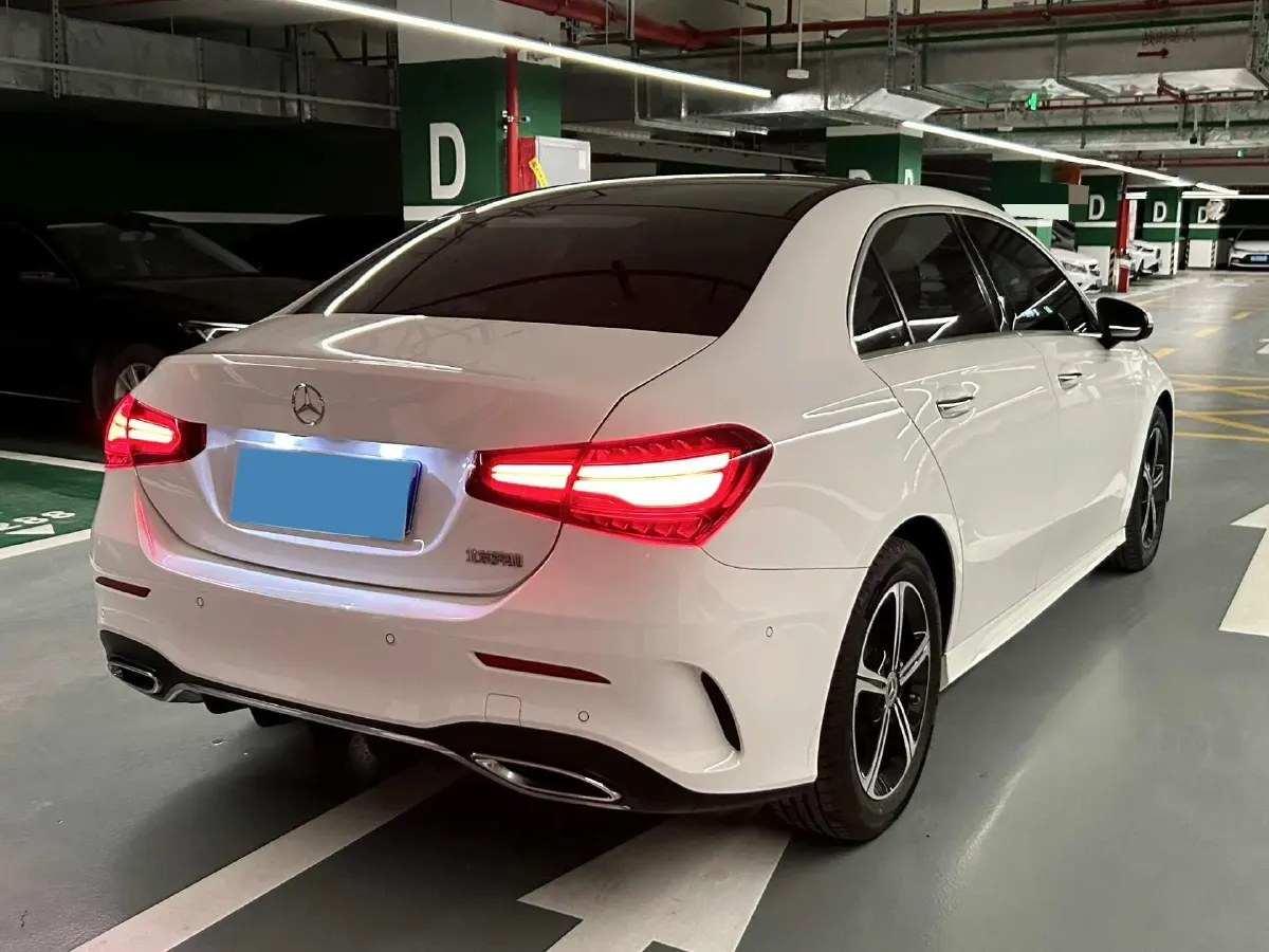 2023 Mercedes-Benz A Class 1.3T 163HP L4 7DCT,autocango,china used car exporter,china ev exporter,chinese used car exporter,chinese used ev exporter