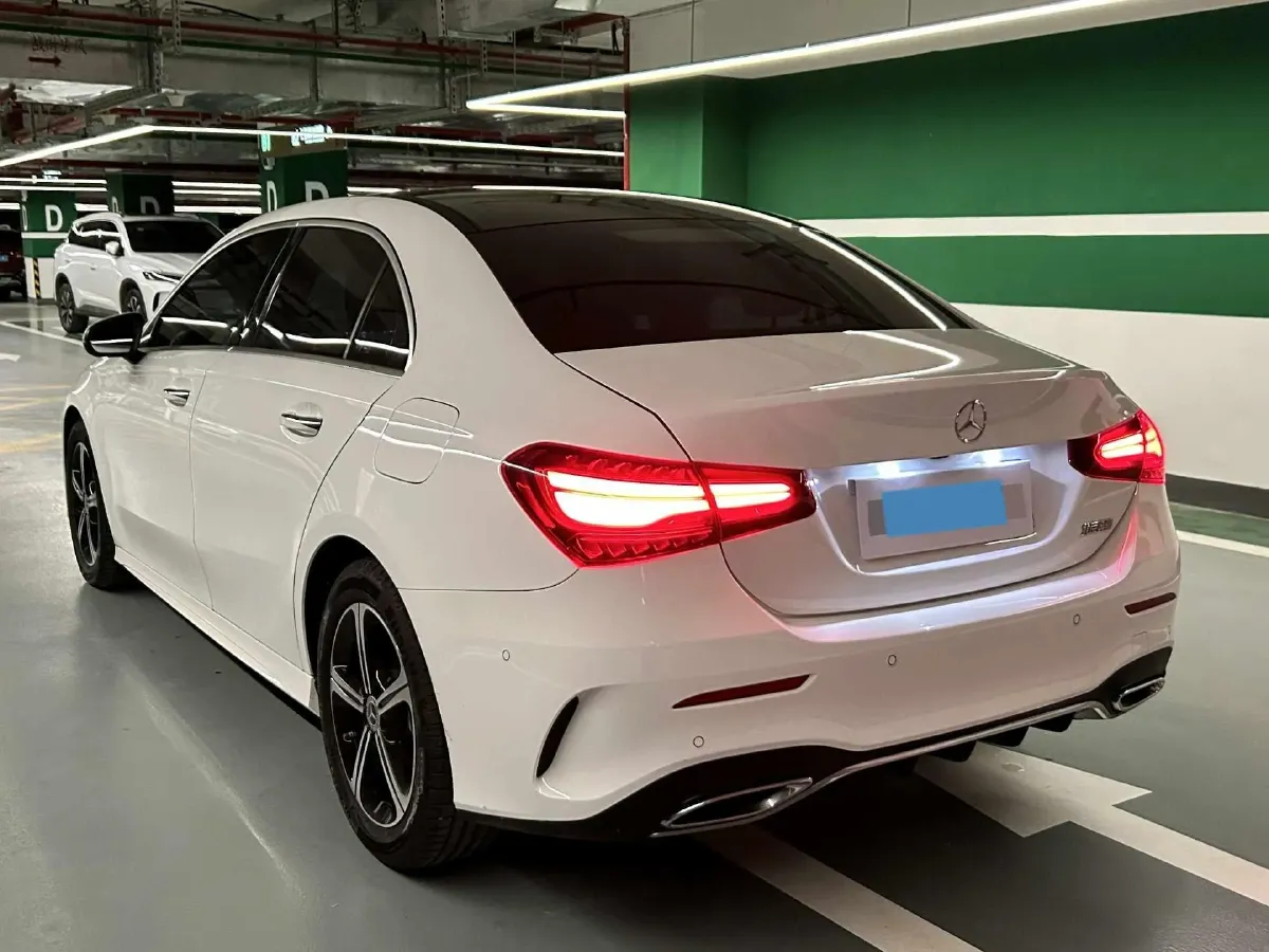2023 Mercedes-Benz A Class 1.3T 163HP L4 7DCT,autocango,china used car exporter,china ev exporter,chinese used car exporter,chinese used ev exporter