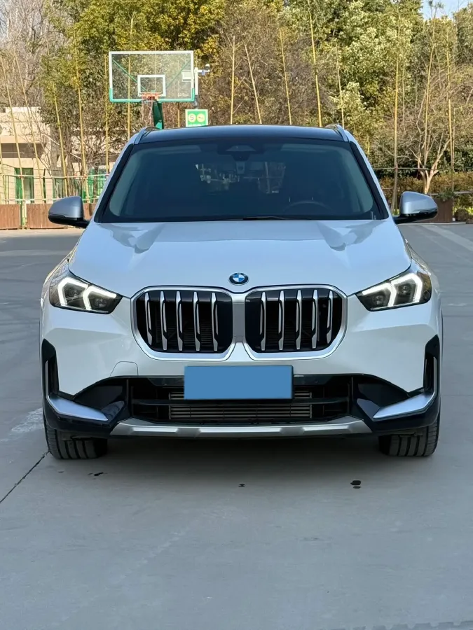 2024 BMW X1 2.0T 204HP L4 7DCT,autocango,china used car exporter,china ev exporter,chinese used car exporter,chinese used ev exporter