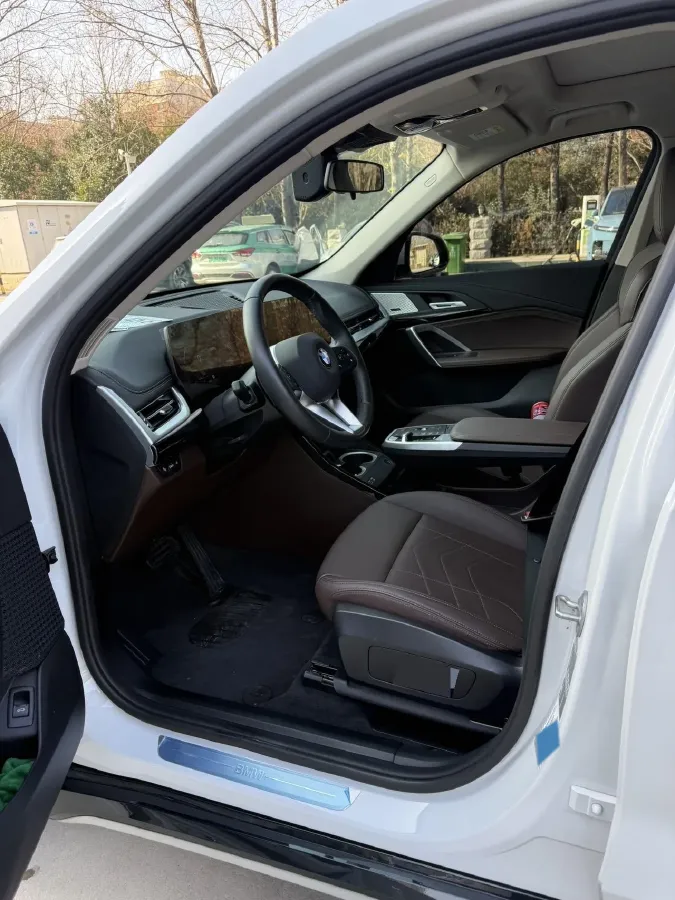 2024 BMW X1 2.0T 204HP L4 7DCT,autocango,china used car exporter,china ev exporter,chinese used car exporter,chinese used ev exporter