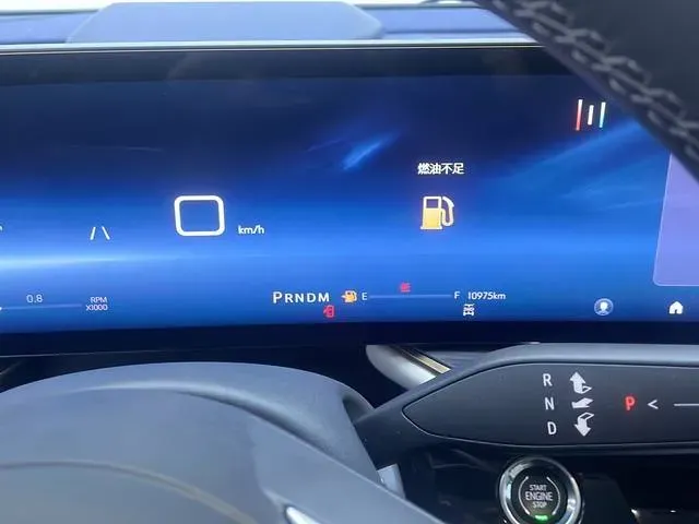 2025 Buick EnvisionPlus 2.0T 237HP L4 9AT,autocango,china used car exporter,china ev exporter,chinese used car exporter,chinese used ev exporter