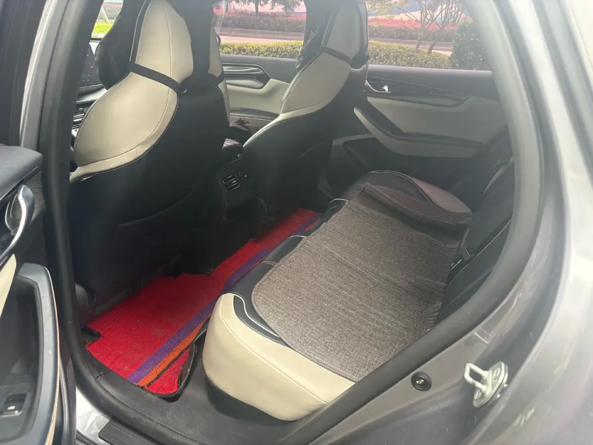 2021 MAXUS G50 1.5T 169HP L4 7DCT,autocango,china used car exporter,china ev exporter,chinese used car exporter,chinese used ev exporter