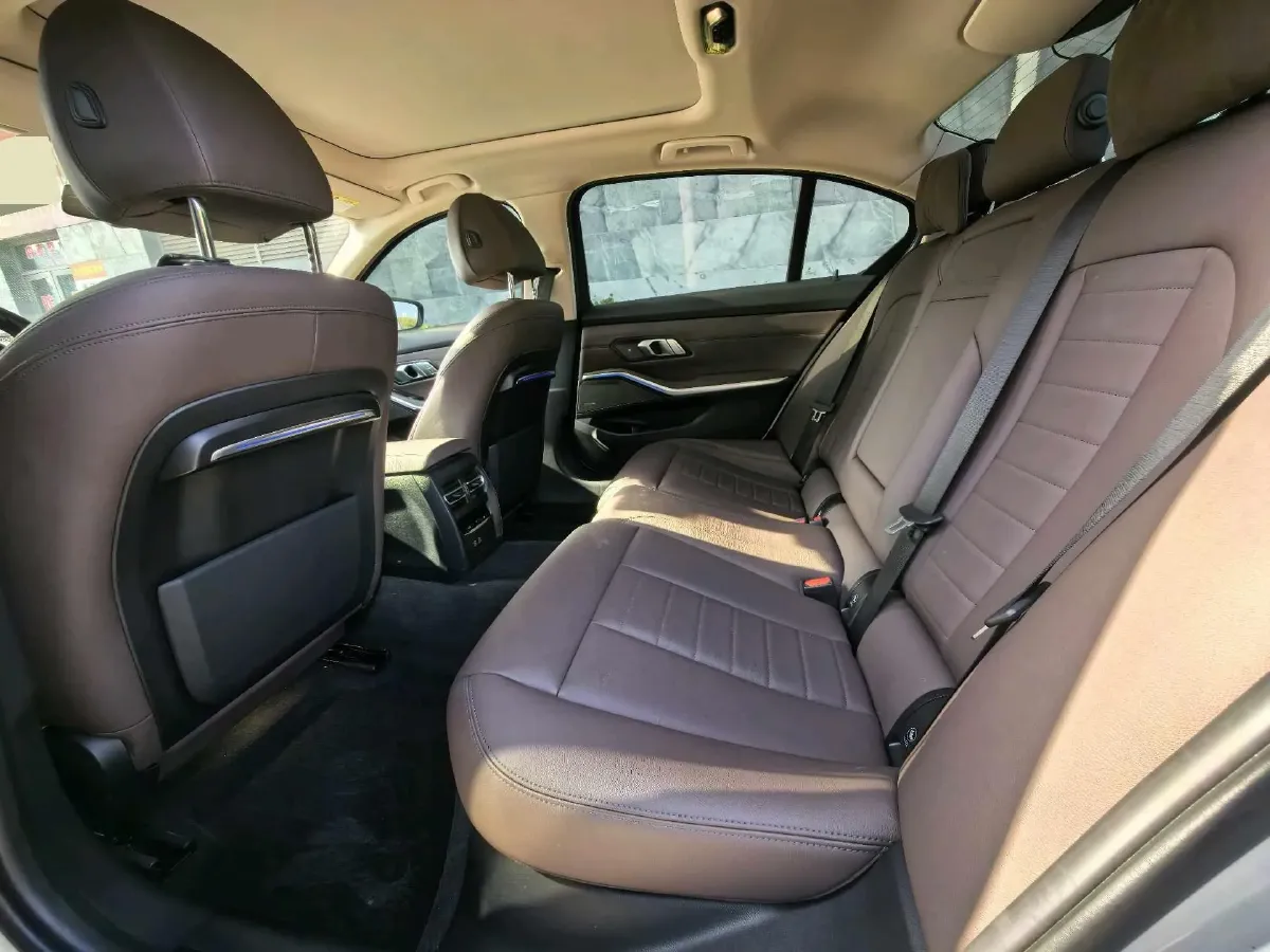 2021 BMW 3 Series 2.0T 184HP L4 8AT,autocango,china used car exporter,china ev exporter,chinese used car exporter,chinese used ev exporter