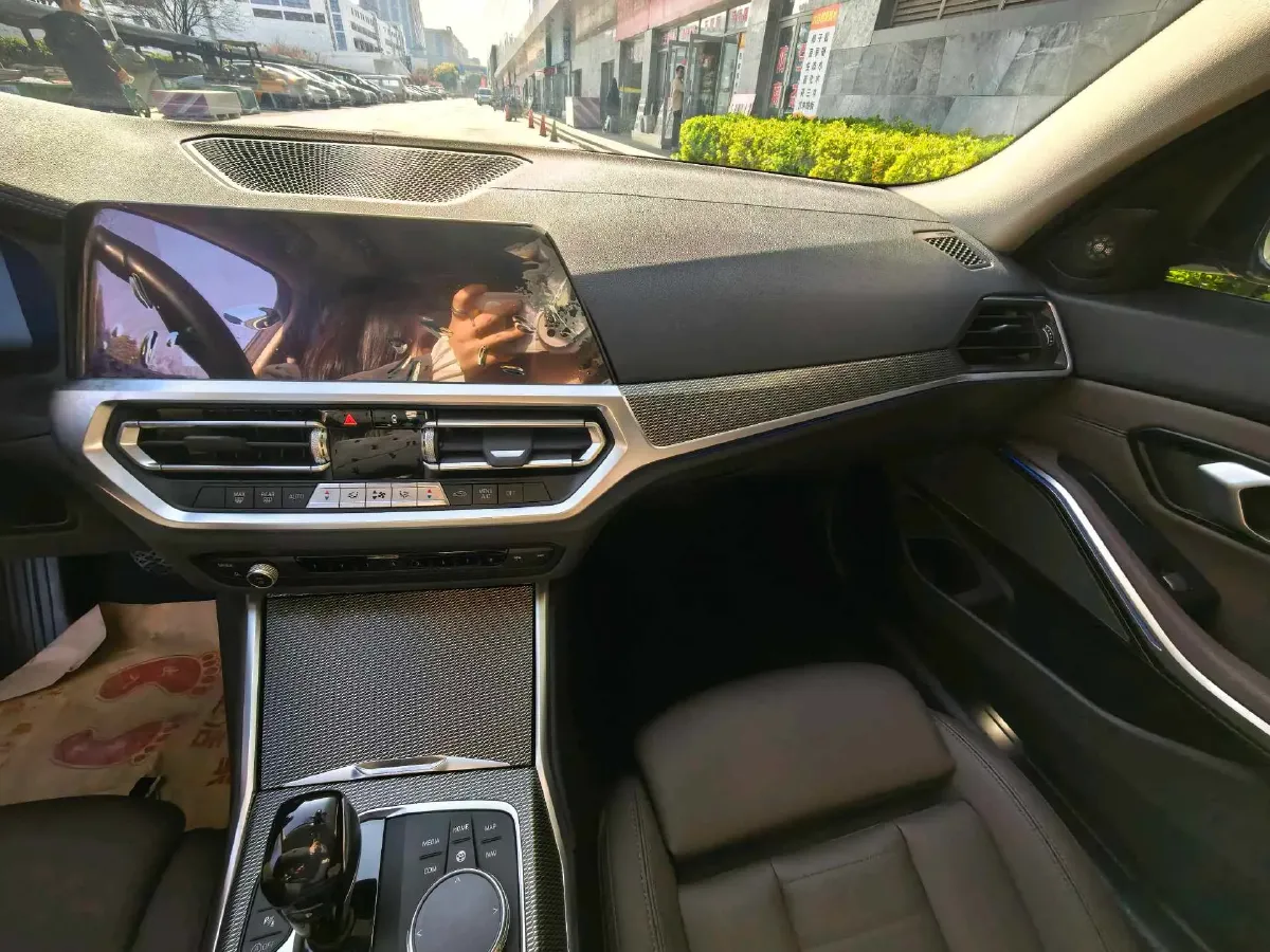 2021 BMW 3 Series 2.0T 184HP L4 8AT,autocango,china used car exporter,china ev exporter,chinese used car exporter,chinese used ev exporter