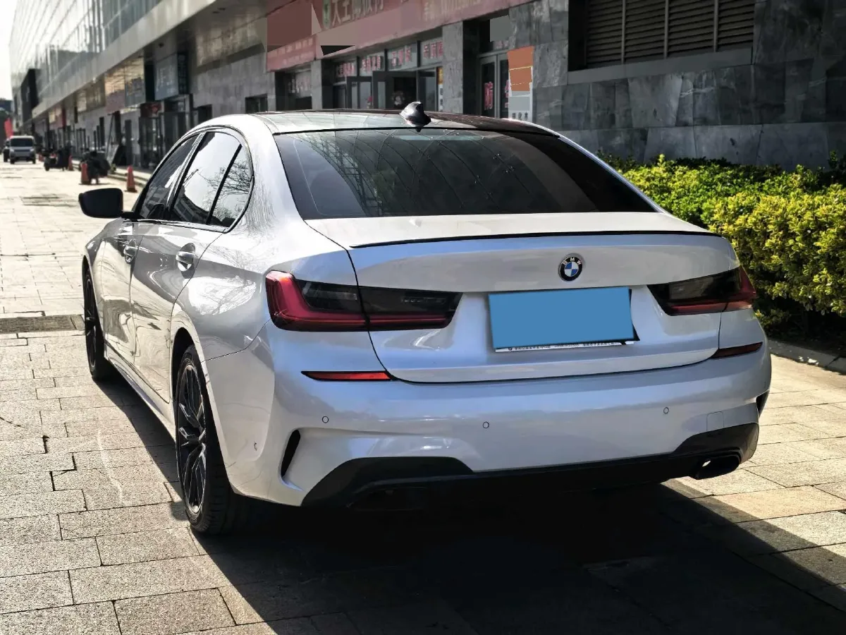 2021 BMW 3 Series 2.0T 184HP L4 8AT,autocango,china used car exporter,china ev exporter,chinese used car exporter,chinese used ev exporter