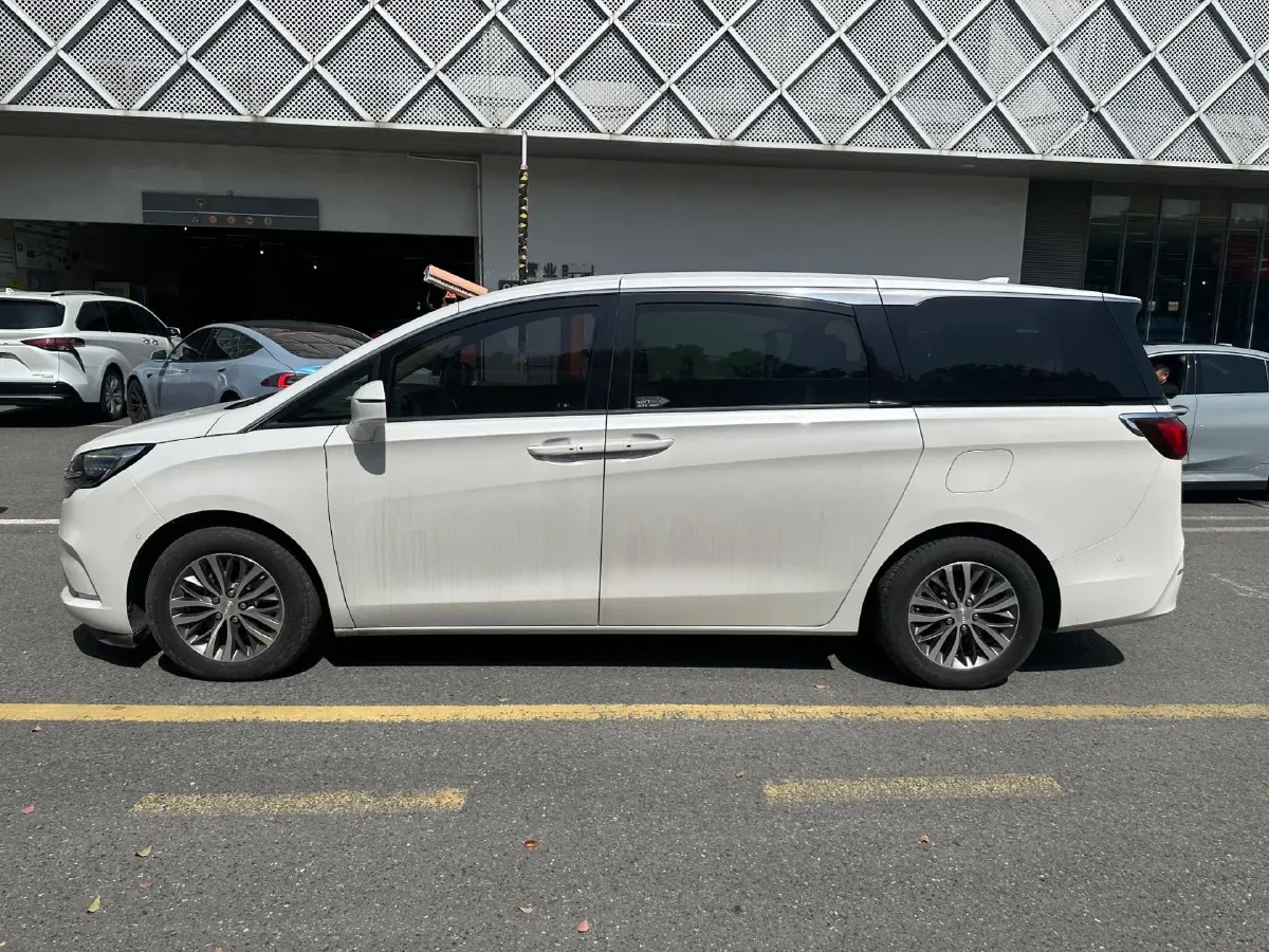 2021 Buick GL8 2.0T 237HP L4 9AT,autocango,china used car exporter,china ev exporter,chinese used car exporter,chinese used ev exporter