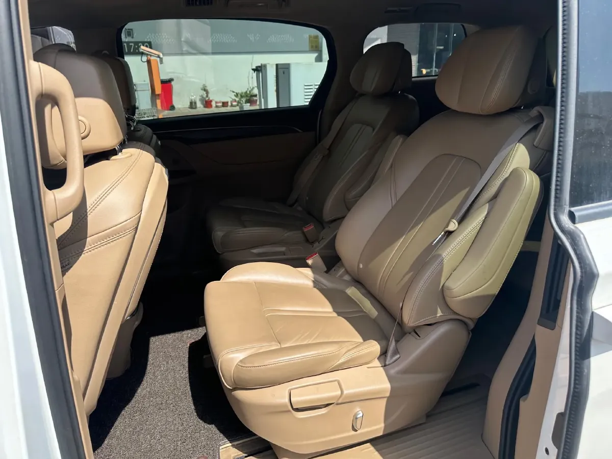 2021 Buick GL8 2.0T 237HP L4 9AT,autocango,china used car exporter,china ev exporter,chinese used car exporter,chinese used ev exporter