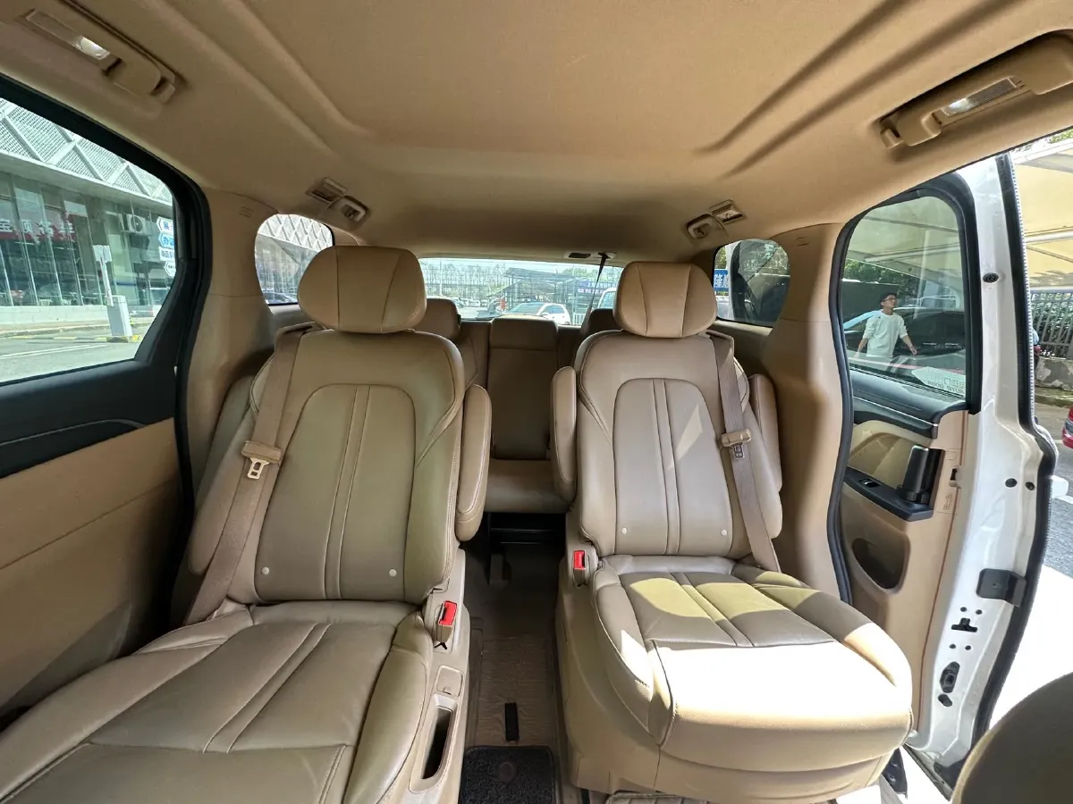 2021 Buick GL8 2.0T 237HP L4 9AT,autocango,china used car exporter,china ev exporter,chinese used car exporter,chinese used ev exporter