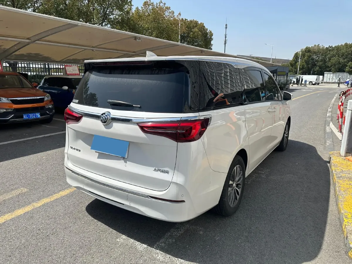 2021 Buick GL8 2.0T 237HP L4 9AT,autocango,china used car exporter,china ev exporter,chinese used car exporter,chinese used ev exporter