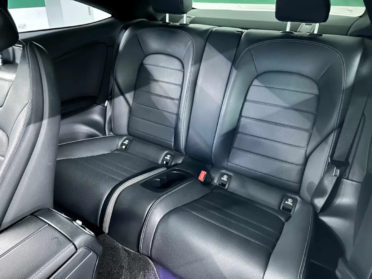 2021 Mercedes-Benz C Class 1.5T 184HP L4 9AT,autocango,china used car exporter,china ev exporter,chinese used car exporter,chinese used ev exporter