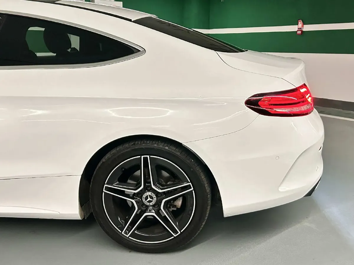 2021 Mercedes-Benz C Class 1.5T 184HP L4 9AT,autocango,china used car exporter,china ev exporter,chinese used car exporter,chinese used ev exporter