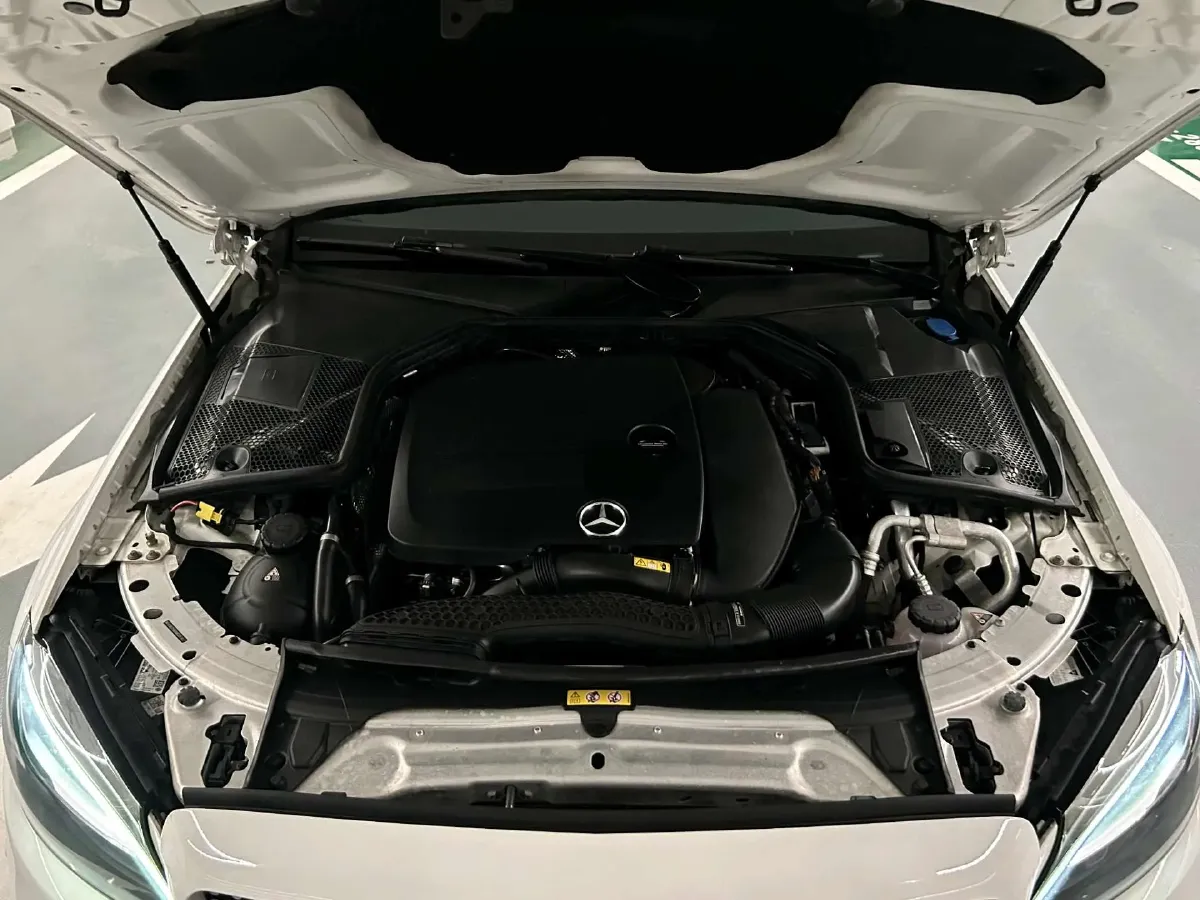 2021 Mercedes-Benz C Class 1.5T 184HP L4 9AT,autocango,china used car exporter,china ev exporter,chinese used car exporter,chinese used ev exporter