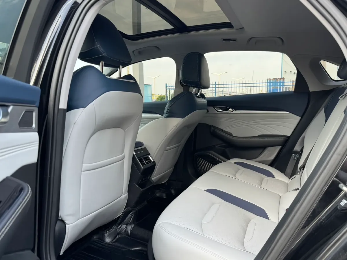 2023 Geely Preface 2.0T 190HP L4 7DCT,autocango,china used car exporter,china ev exporter,chinese used car exporter,chinese used ev exporter