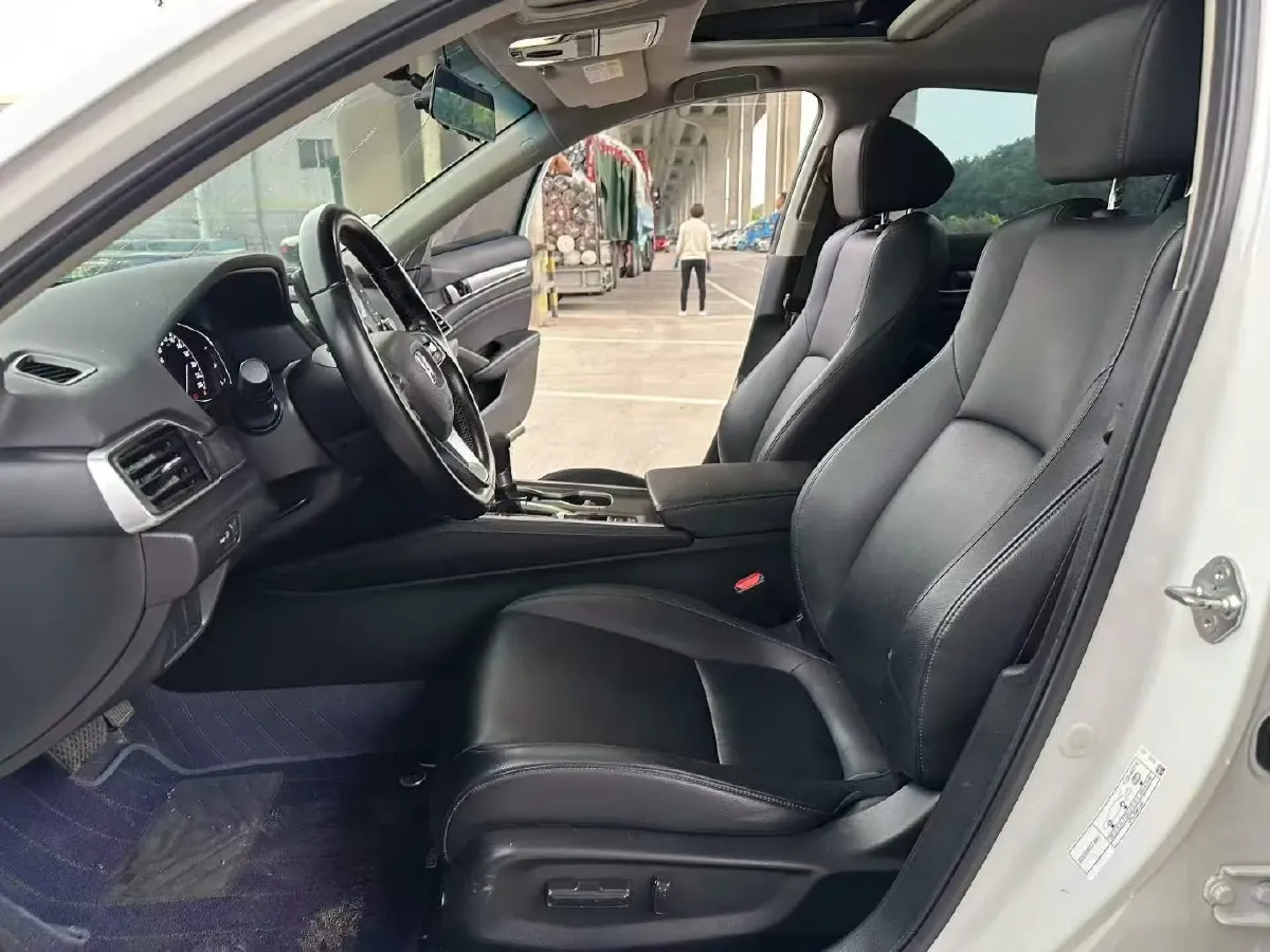 2018 Honda Accord 1.5T 194HP L4 CVT,autocango,china used car exporter,china ev exporter,chinese used car exporter,chinese used ev exporter