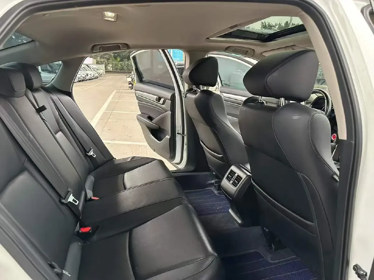 2018 Honda Accord 1.5T 194HP L4 CVT,autocango,china used car exporter,china ev exporter,chinese used car exporter,chinese used ev exporter