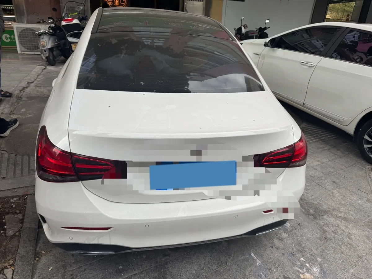 2021 Mercedes-Benz A Class 1.3T 136HP L4 7DCT,autocango,china used car exporter,china ev exporter,chinese used car exporter,chinese used ev exporter