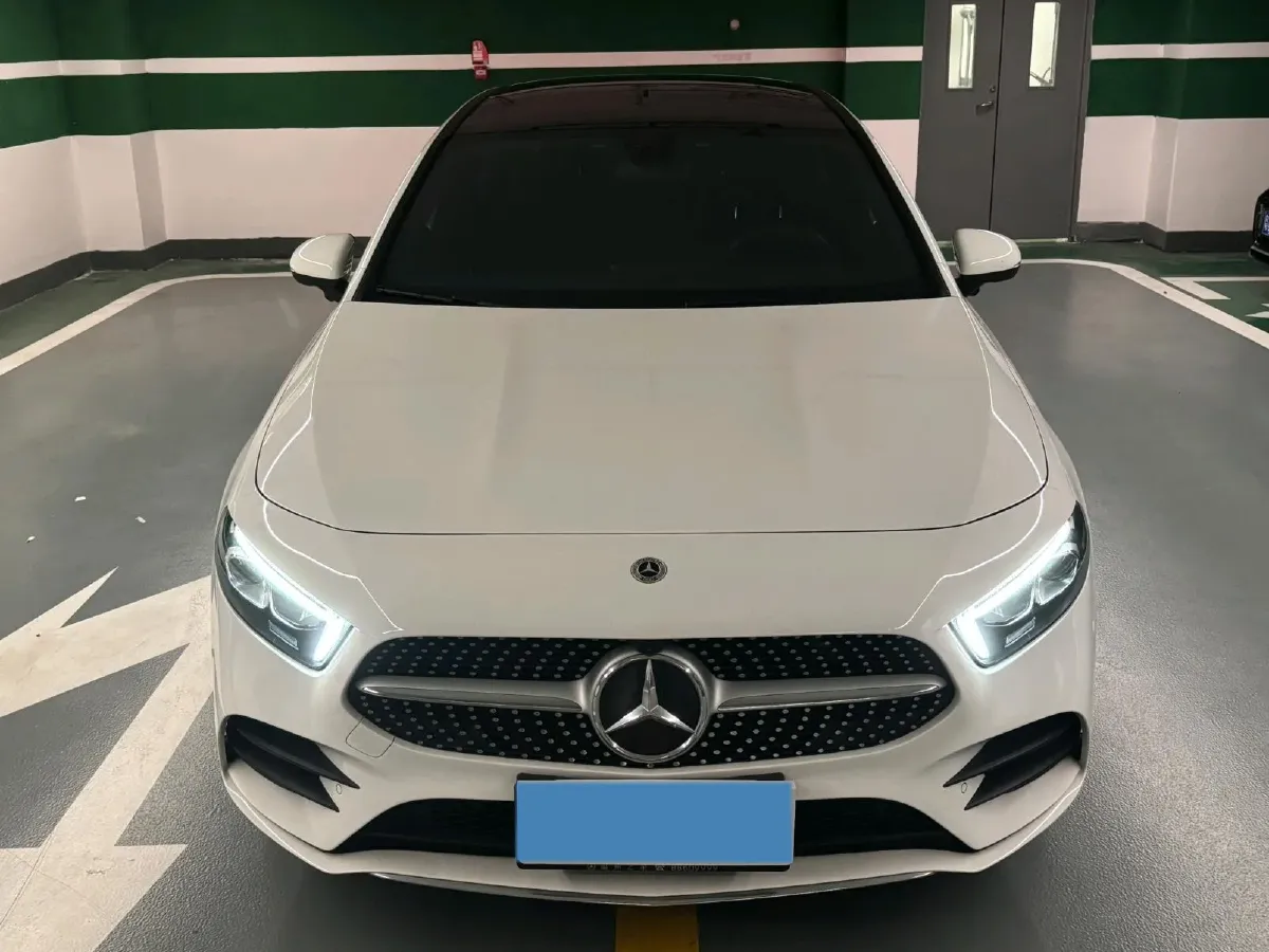 2022 Mercedes-Benz A Class 1.3T 163HP L4 7DCT,autocango,china used car exporter,china ev exporter,chinese used car exporter,chinese used ev exporter