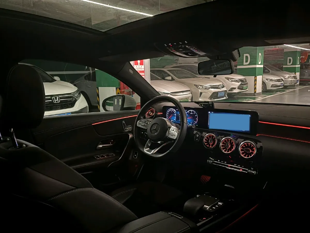 2022 Mercedes-Benz A Class 1.3T 163HP L4 7DCT,autocango,china used car exporter,china ev exporter,chinese used car exporter,chinese used ev exporter