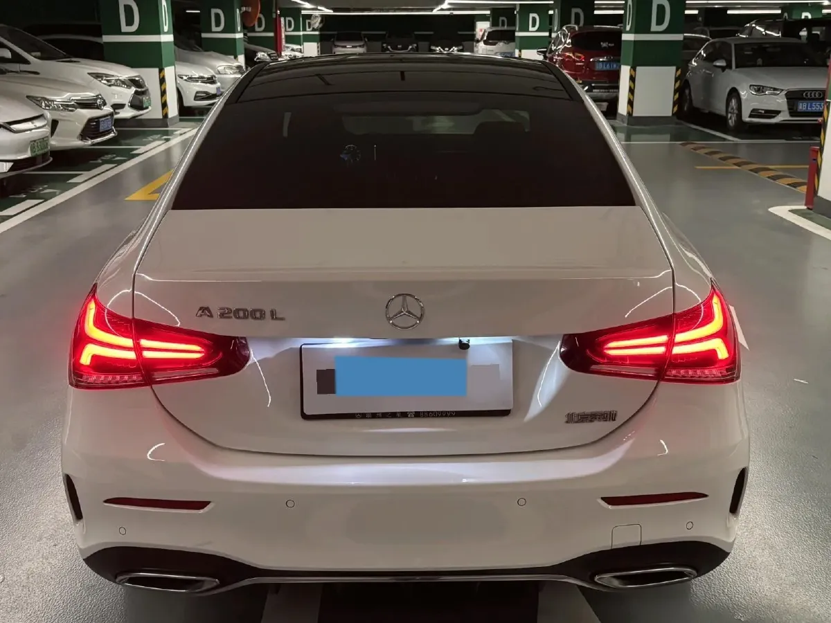 2022 Mercedes-Benz A Class 1.3T 163HP L4 7DCT,autocango,china used car exporter,china ev exporter,chinese used car exporter,chinese used ev exporter