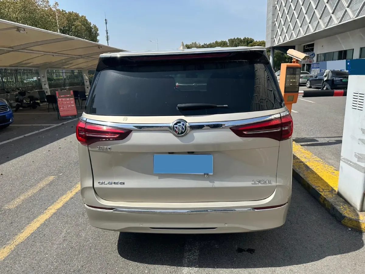 2021 Buick GL8 2.0T 237HP L4 9AT,autocango,china used car exporter,china ev exporter,chinese used car exporter,chinese used ev exporter