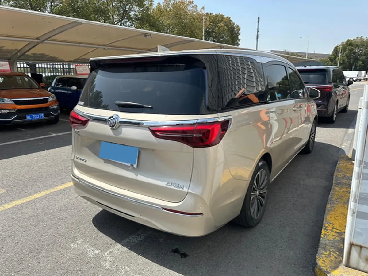 2021 Buick GL8 2.0T 237HP L4 9AT,autocango,china used car exporter,china ev exporter,chinese used car exporter,chinese used ev exporter