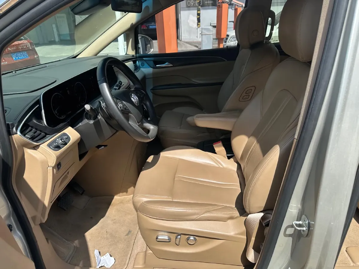 2021 Buick GL8 2.0T 237HP L4 9AT,autocango,china used car exporter,china ev exporter,chinese used car exporter,chinese used ev exporter