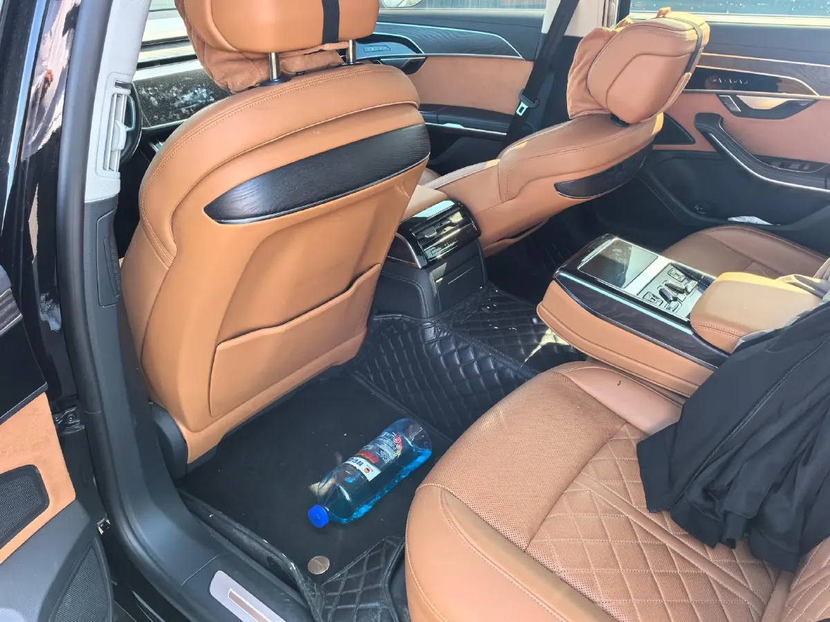 2024 Audi A8 3.0T 286HP V6 8AT,autocango,china used car exporter,china ev exporter,chinese used car exporter,chinese used ev exporter