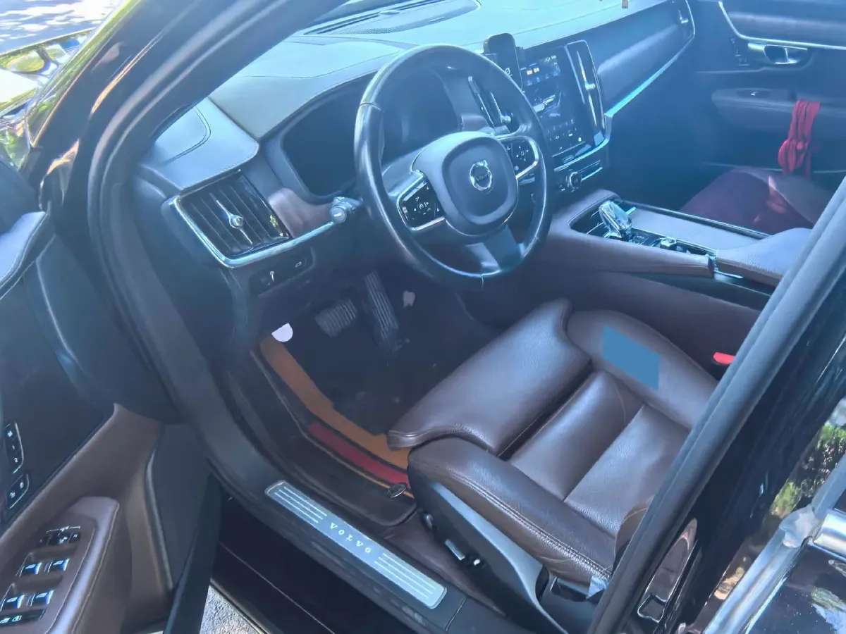 2022 Volvo S60 2.0T 197HP L4 8AT,autocango,china used car exporter,china ev exporter,chinese used car exporter,chinese used ev exporter