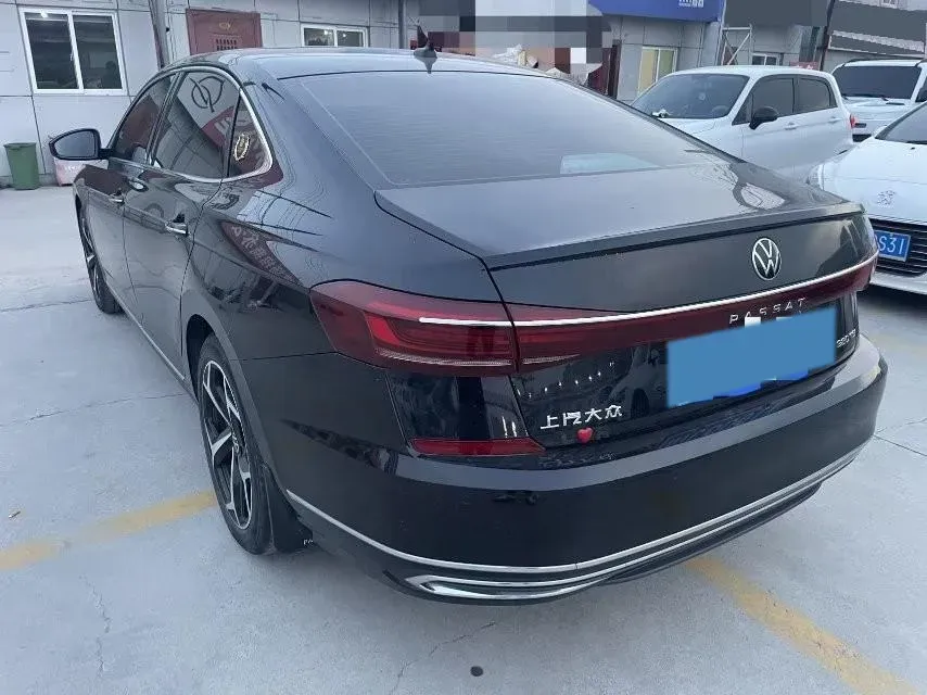 2024 Volkswagen Passat 2.0T 220HP L4 7DCT,autocango,china used car exporter,china ev exporter,chinese used car exporter,chinese used ev exporter